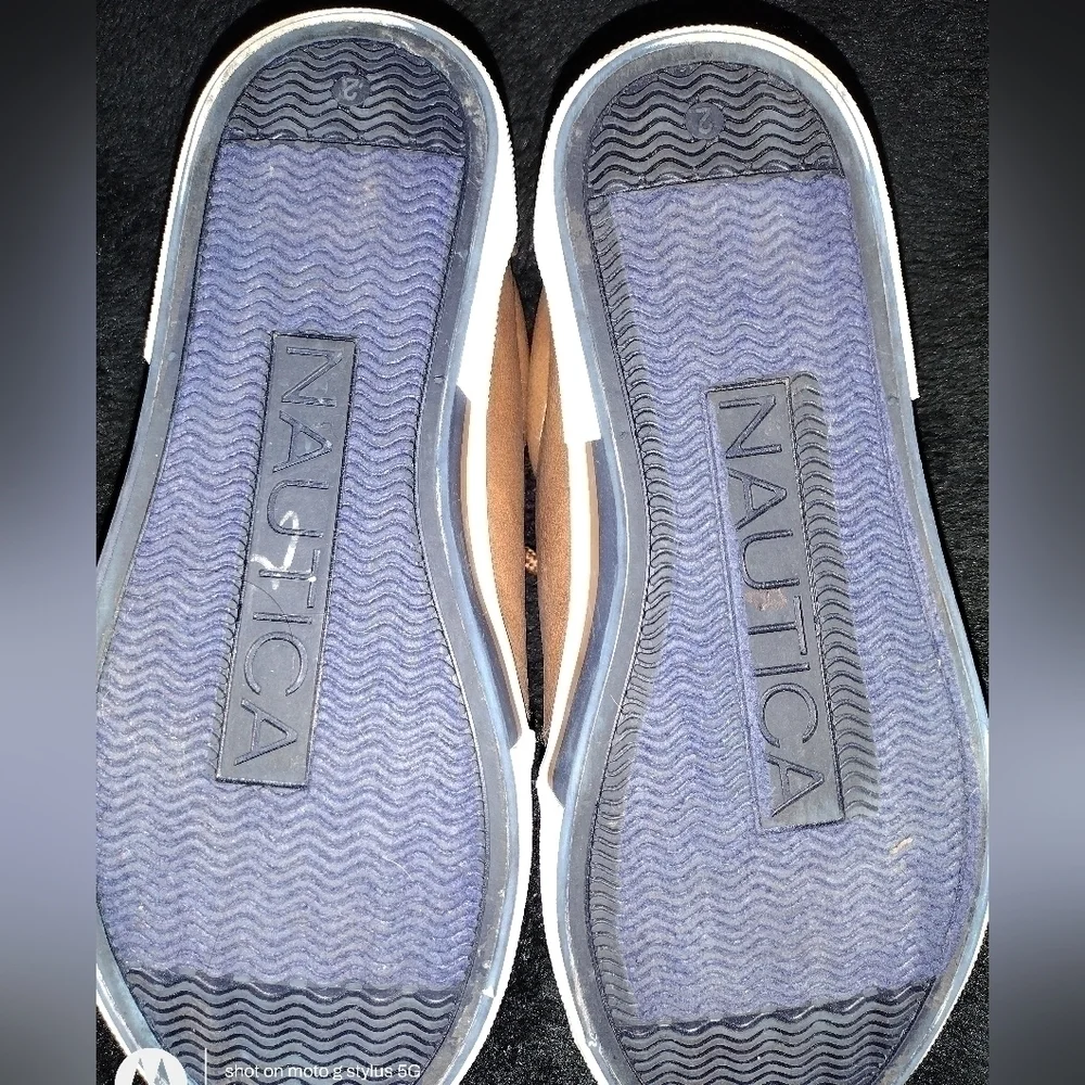 NAUTICA Kids Brown Sneakers Pre-own Sz2‎